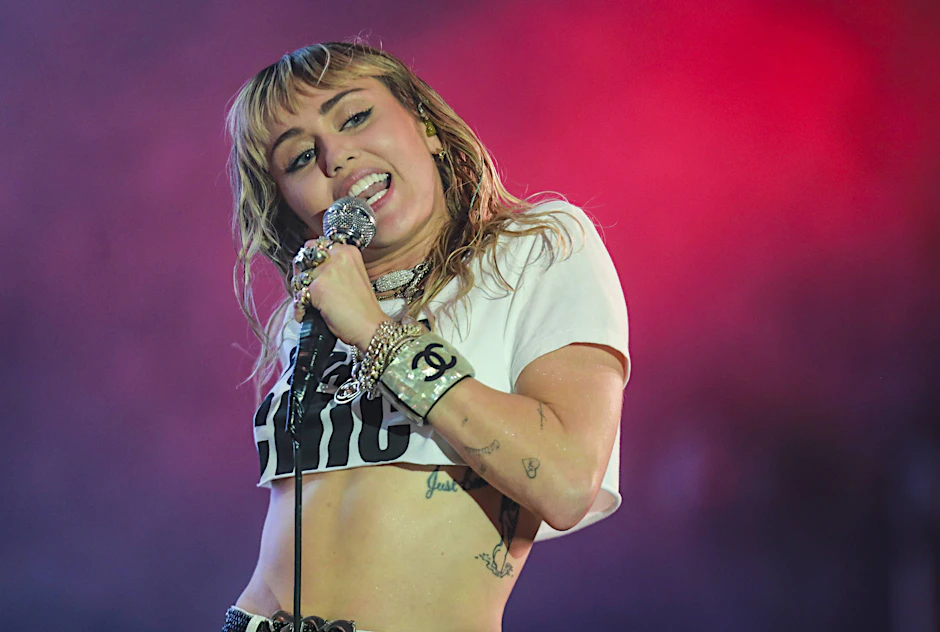 Kämpft wie so viele Stars und Sternchen mit Alkoholproblemen: Sängerin Miley Cyrus.