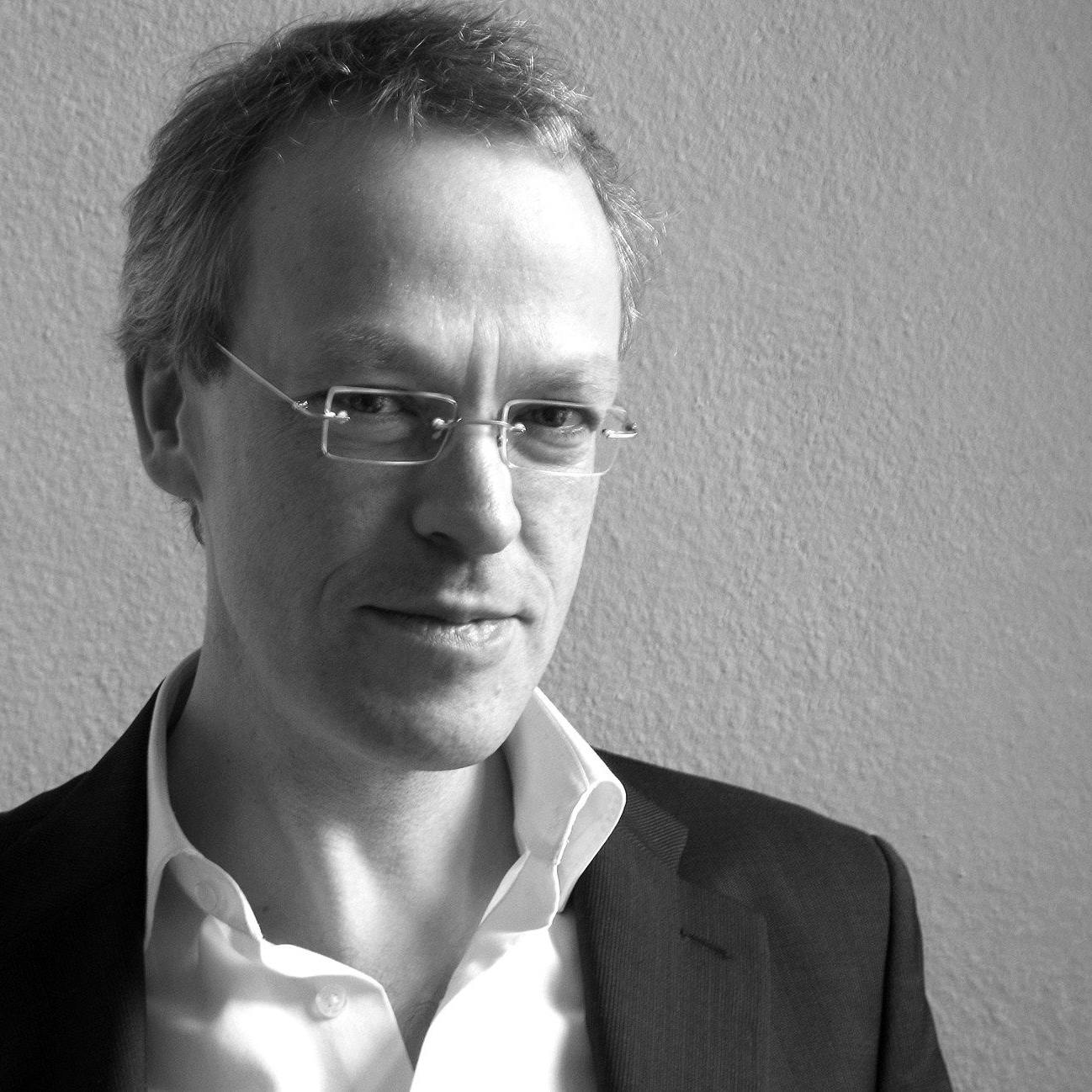 Tom Wolf hat den Stadtführer der Berliner Geheimnisse geschrieben.