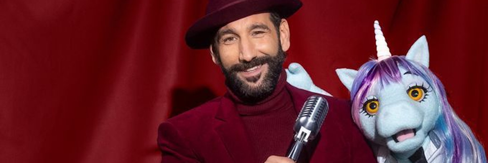 Die meisten kennen Massimo Sinató als Profitänzer der Sendung „Let’s Dance“. Jetzt macht er mit bei&nbsp;„Pretty in Plüsch“.