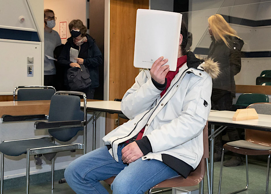 Der Angeklagte tischte auch vor Gericht eine rührende Geschichte auf.