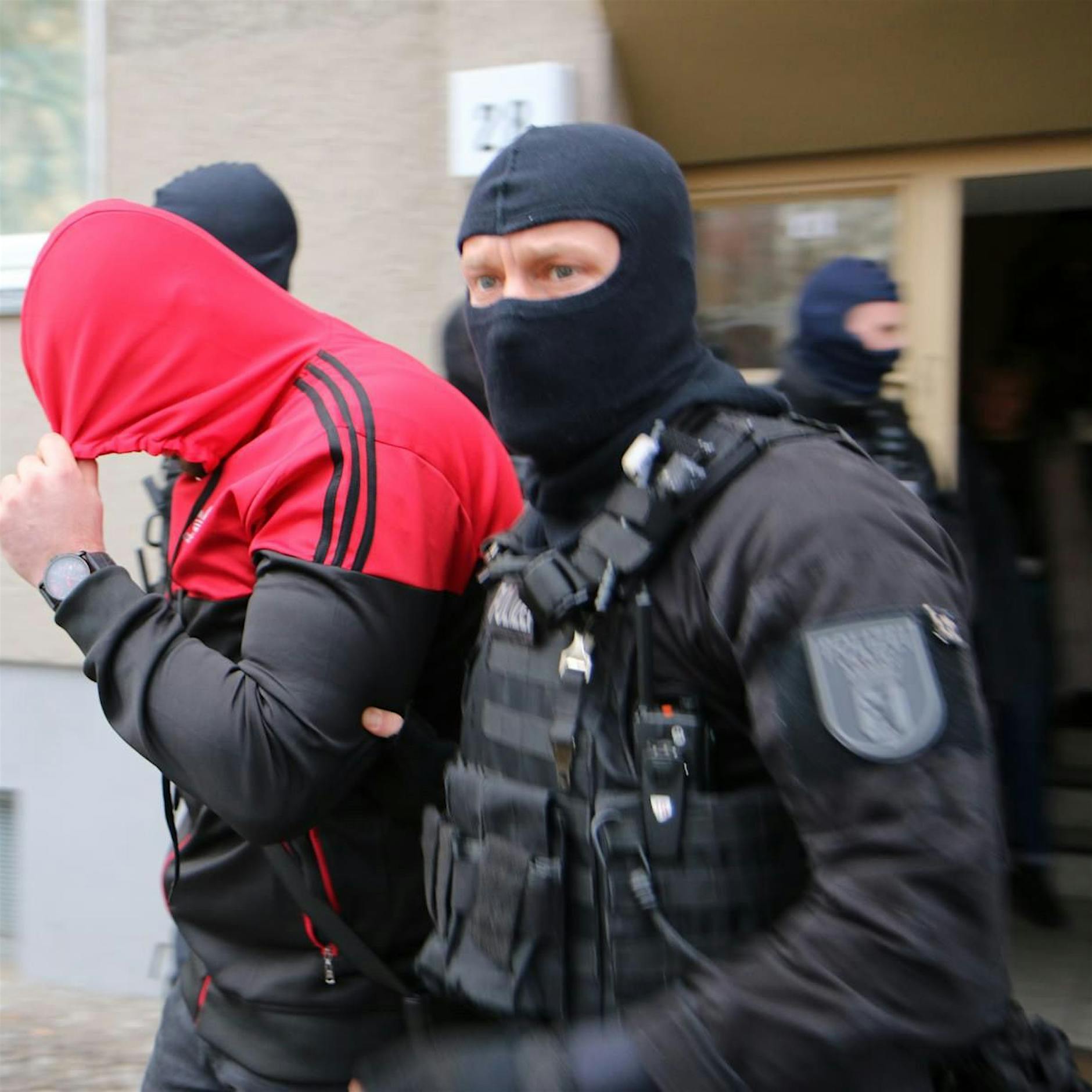 Unterwelt im Umbruch: Die Macht der Clans schwindet