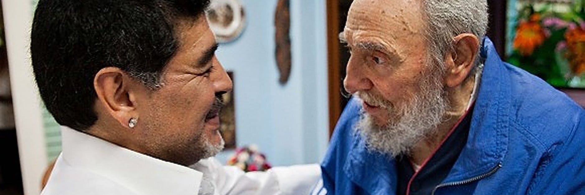 Maradona verehrte Kubas Präsidenten Fidel Castro und besuchte ihn.