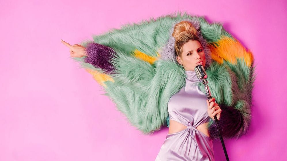 Pretty in Plüsch: Michelle Hunziker