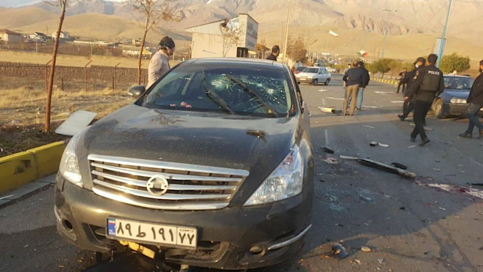 Mehrere Angreifer hatten beim Anschlag nahe Teheran auf das Auto des Atomphysikers Mohsen Fachrizadeh gefeuert.