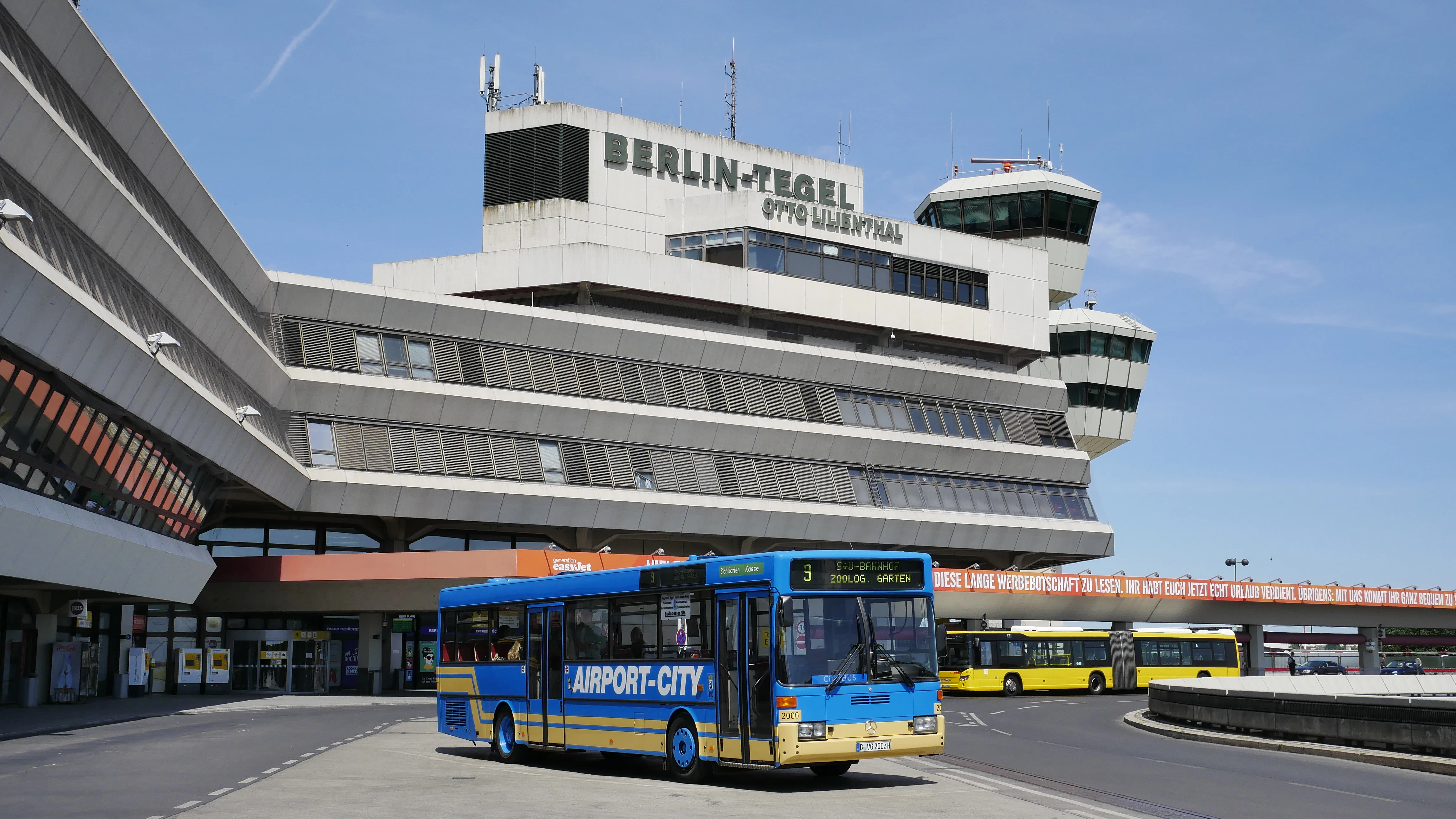 Einst gehörte er der BVG, nun der Arbeitsgemeinschaft Traditionsbus Berlin: Bus 2000 aus dem Jahr 1985 soll am Sonntag wieder nach Tegel fahren.