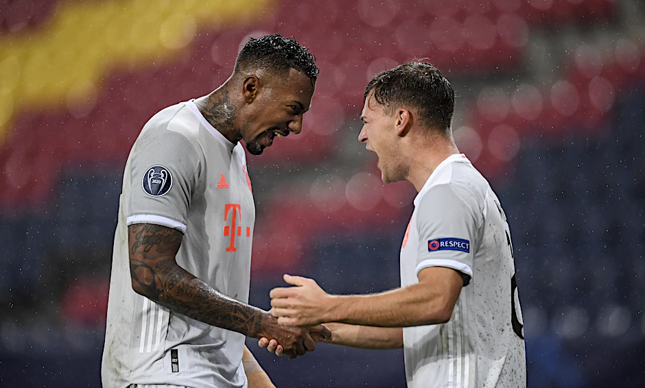 Unbändiger Jubel: Jerome Boateng (l.) und Joshua Kimmich feiern den Treffer zum 3:2.