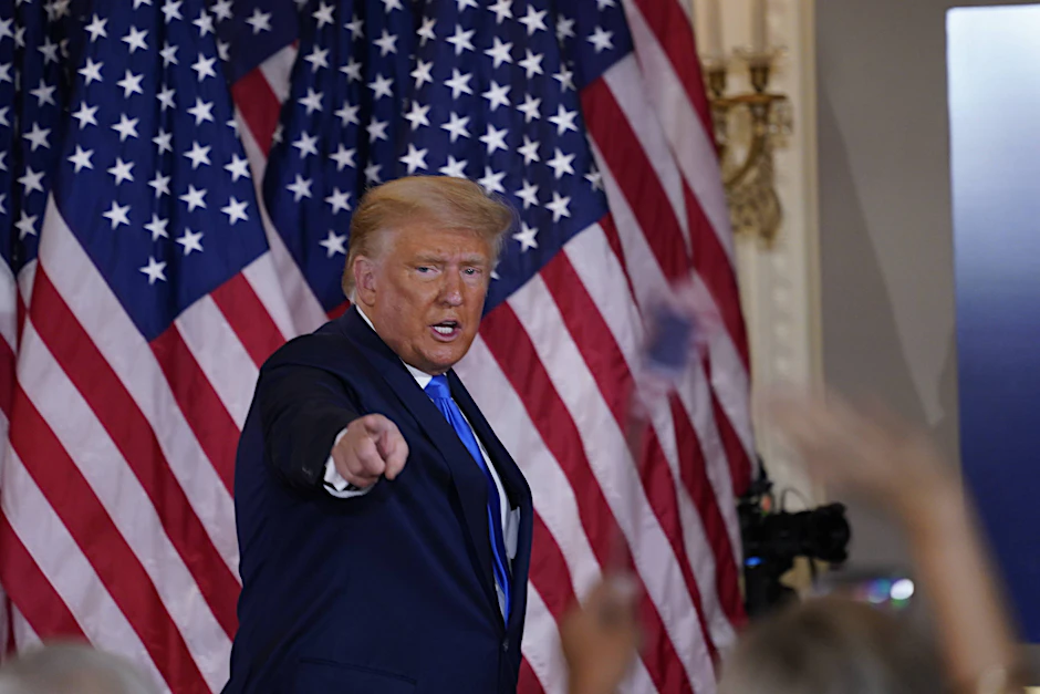 Präsident Donald Trump erklärte sich am Mittwochmorgen im Weißen Haus zum Wahlsieger.