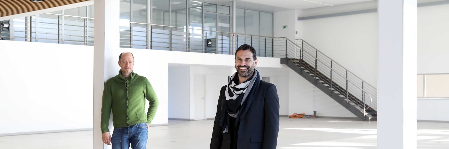 Ralf Sochaczewsky (47) und David Montero (41) suchen für Chöre Probenräume.