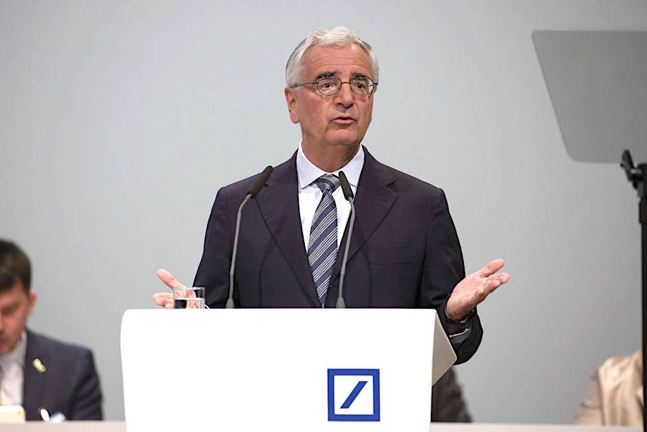 Deutsche Bank-Aufsichtsratschef Paul Achleitner war der bestbezahlte Kontrolleur in allen Dax-Unternehmen.