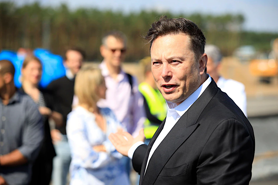 Elon Musk will künftige Mitarbeiter der Tesla-Fabrik in Grünheide persönlich auswählen.