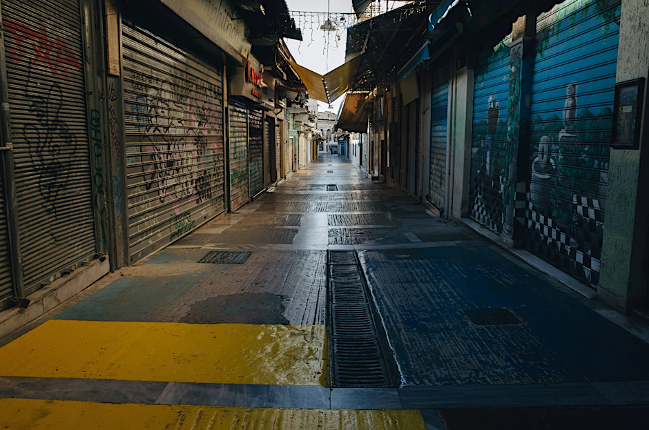 Kein Mensch ist in Athen zu sehen. Seit Samstag befindet sich Griechenland im Lockdown.
