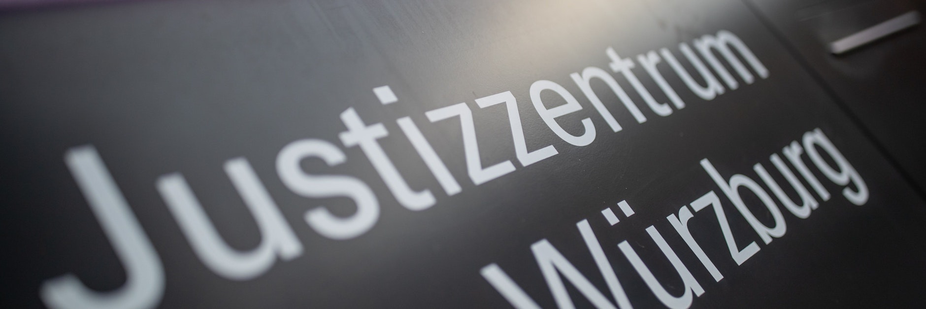 Vor dem Landgericht Würzburg wird am Dienstag ein dramatischer Fall verhandelt.