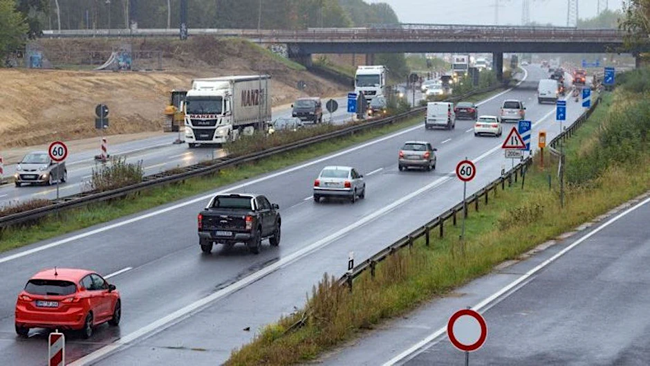 Die Autobahn A10.