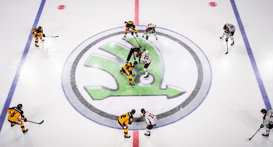 Auf die Plätze, fertig, Bully! Beim Vierer-Turnier in Krefeld wurde endlich wieder Eishockey gespielt.&nbsp;