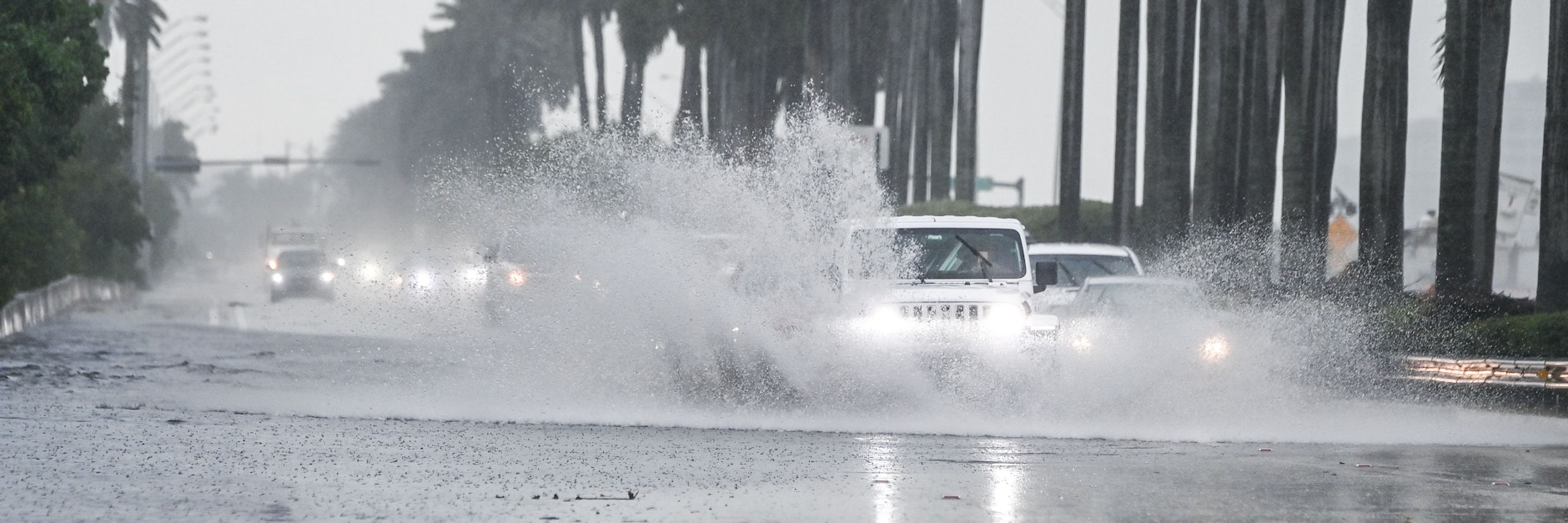 Tropensturm „Eta“ hat Kurs auf Florida genommen. Das vorläufige Resultat: Eine geflutete Straße in Miami.