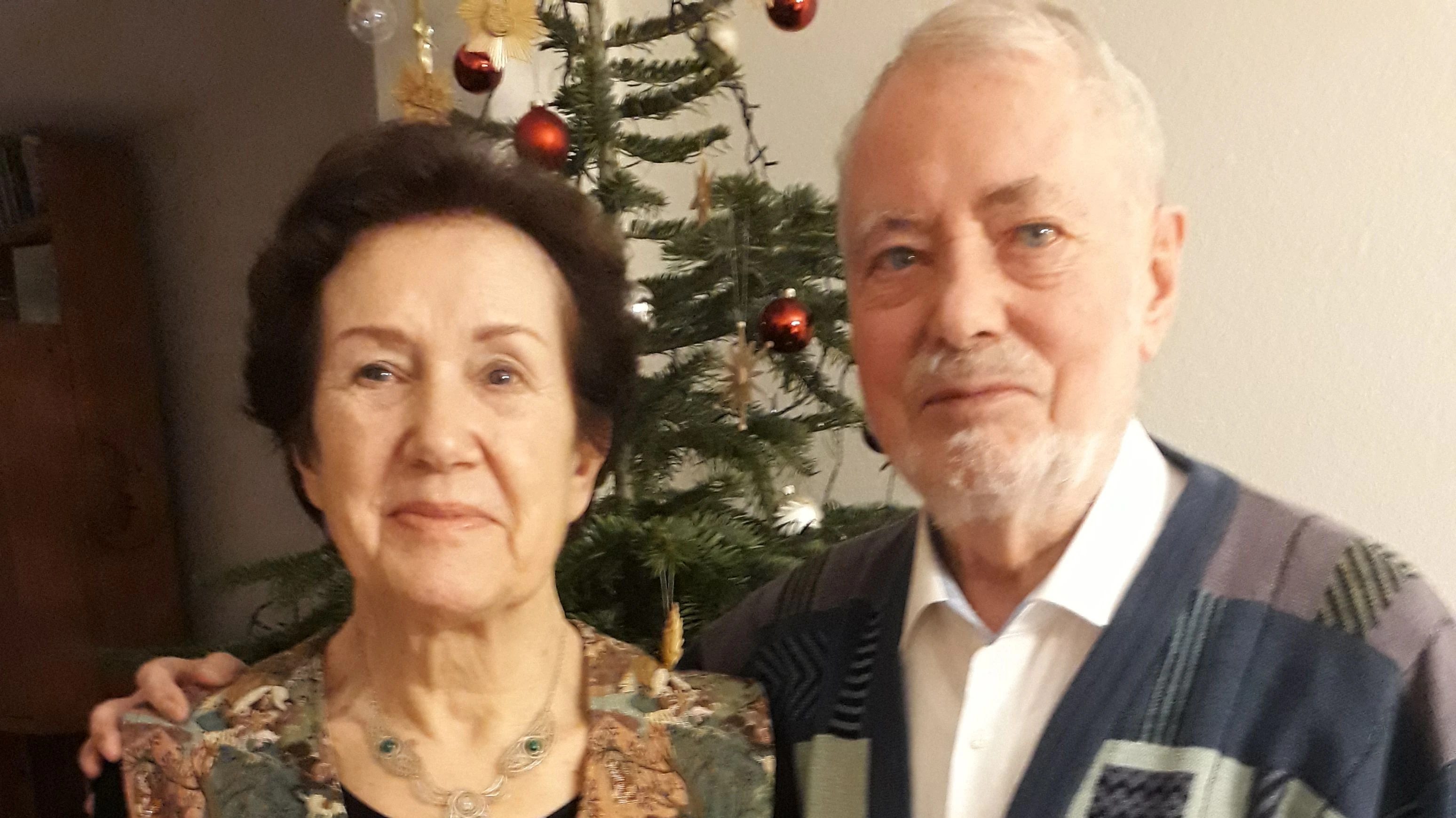 Hellmut und Ingrid an Weihnachten vor ein paar Jahren.
