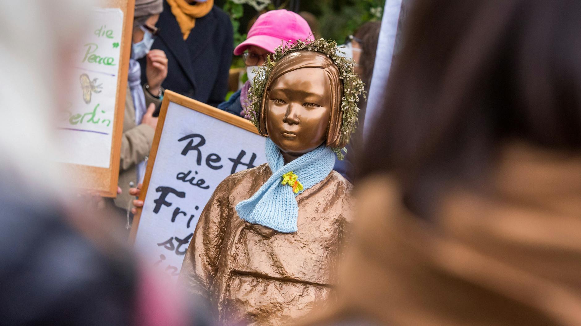 Protest für den Erhalt der Friedensstatue am 13. Oktober.