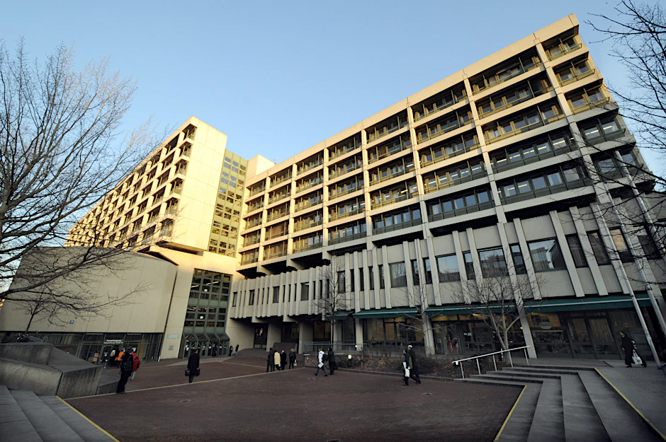 Das Gerichtsgebäude für das Amtsgericht, das Landgericht I und II in München.