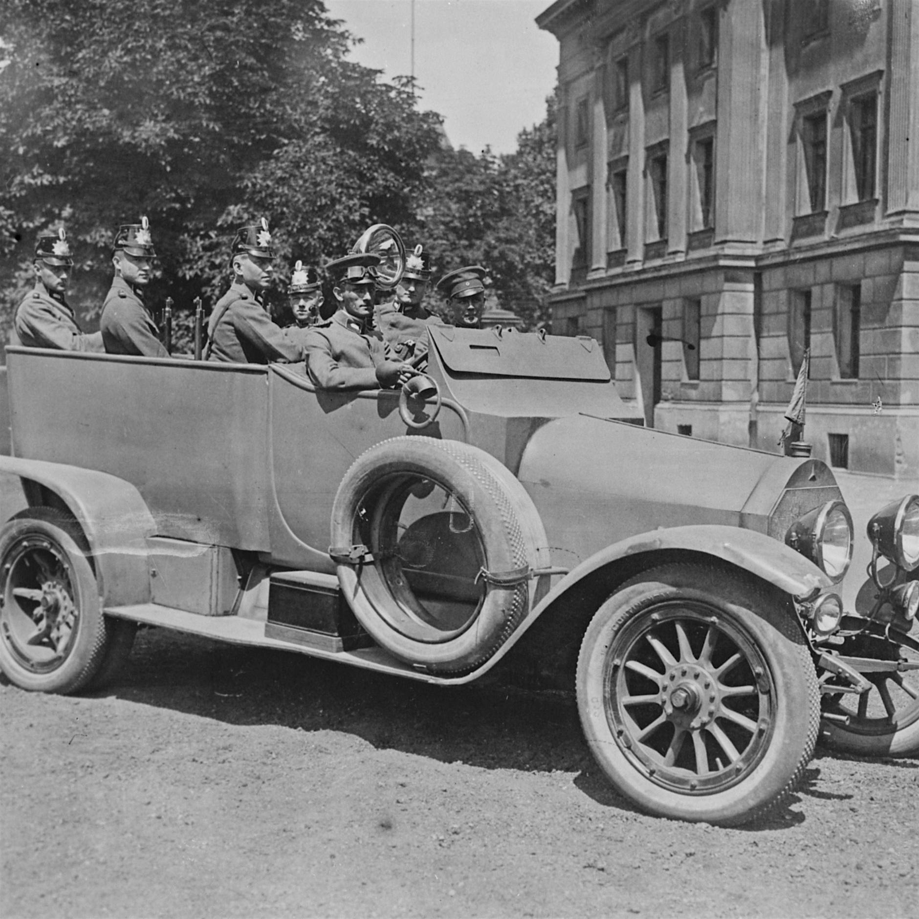 Das Verbrechernest der Helene Spanier: Als die Presse das Schnüffeln lernte