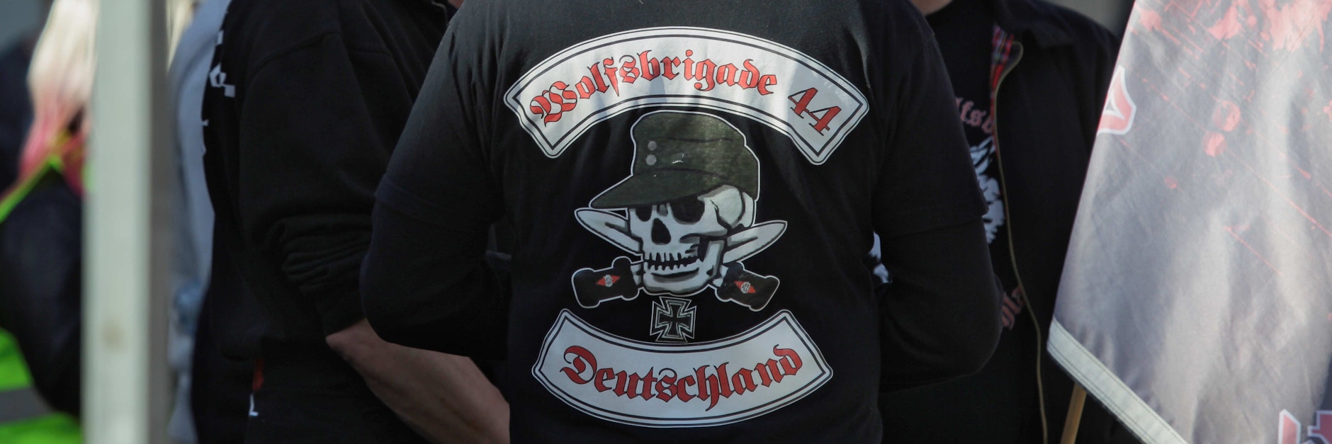 Mit derlei Kutten-Dekorationen traten Mitglieder der Neonazi-Bande öffentlich auf.<br><br><br><br>