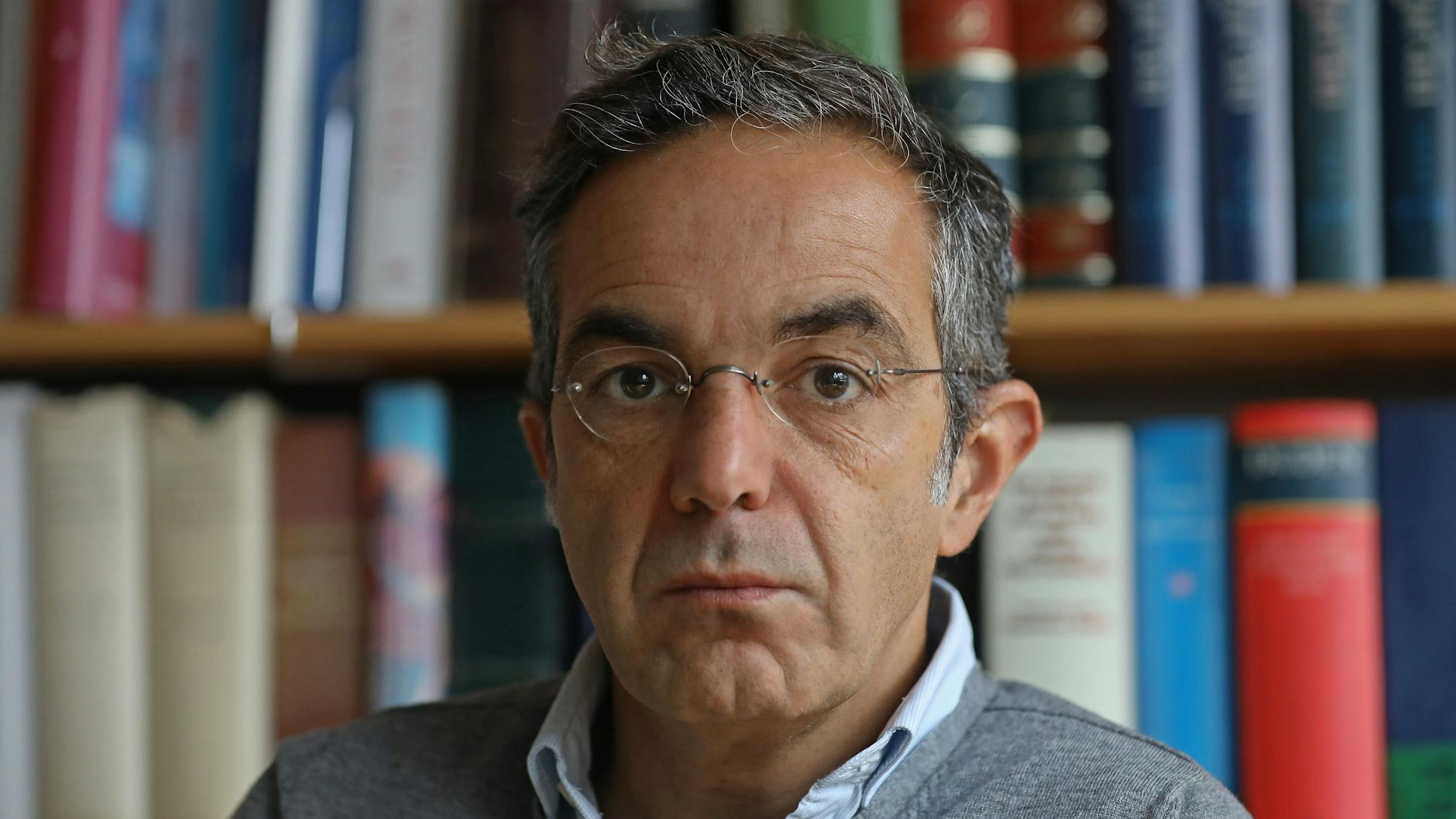 Navid Kermani, deutsch-iranischer Schriftsteller, setzt sich für die Menschenrechte im Iran ein.