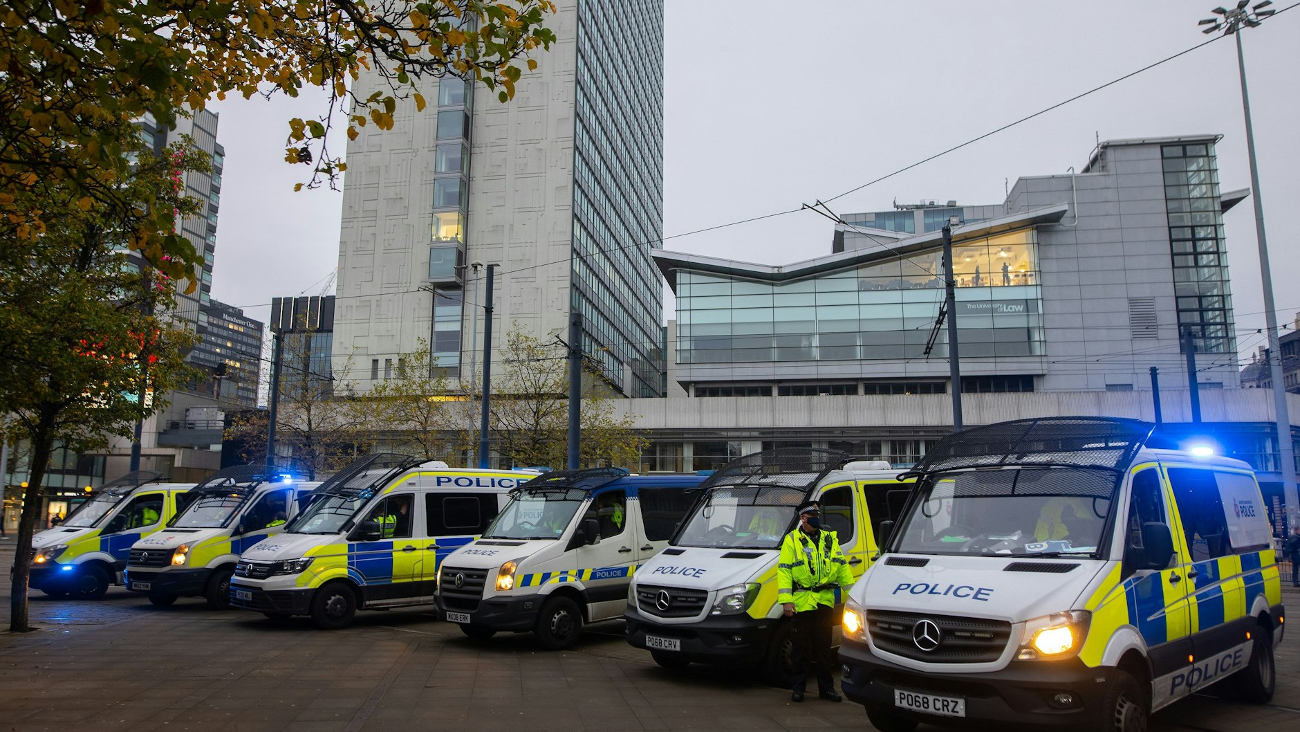 Englische Polizeiautos.