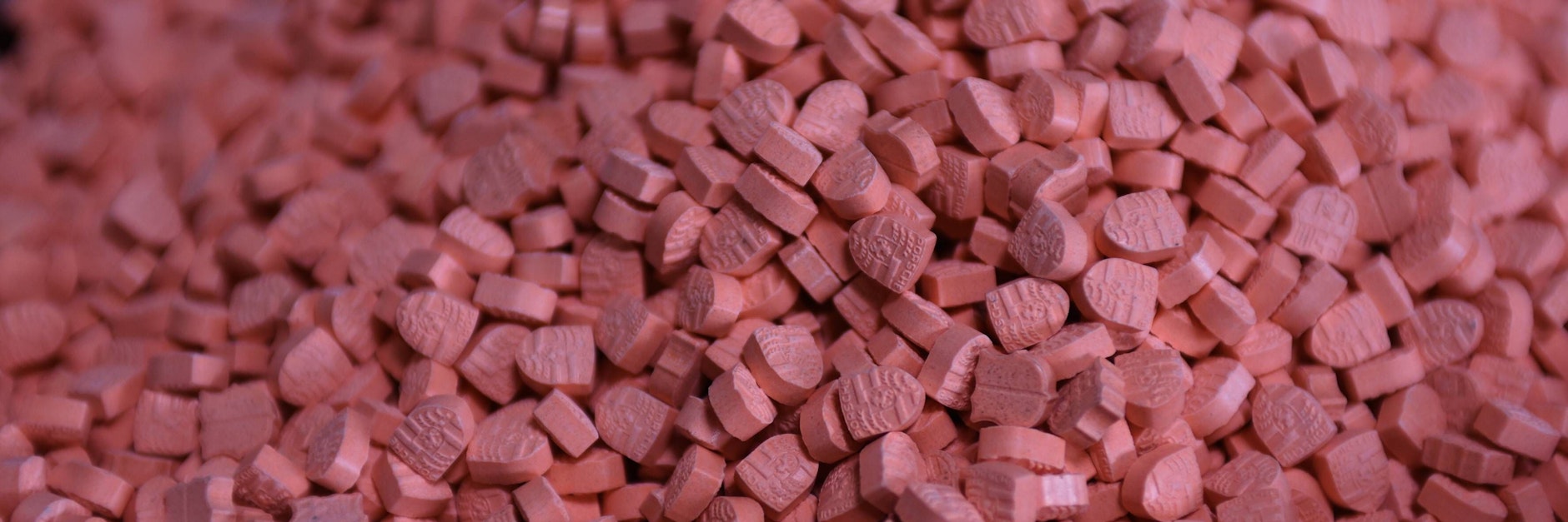 Ecstasy-Pillen: Von ihnen hatte der Mann 9000 Stück in seiner Wohnung