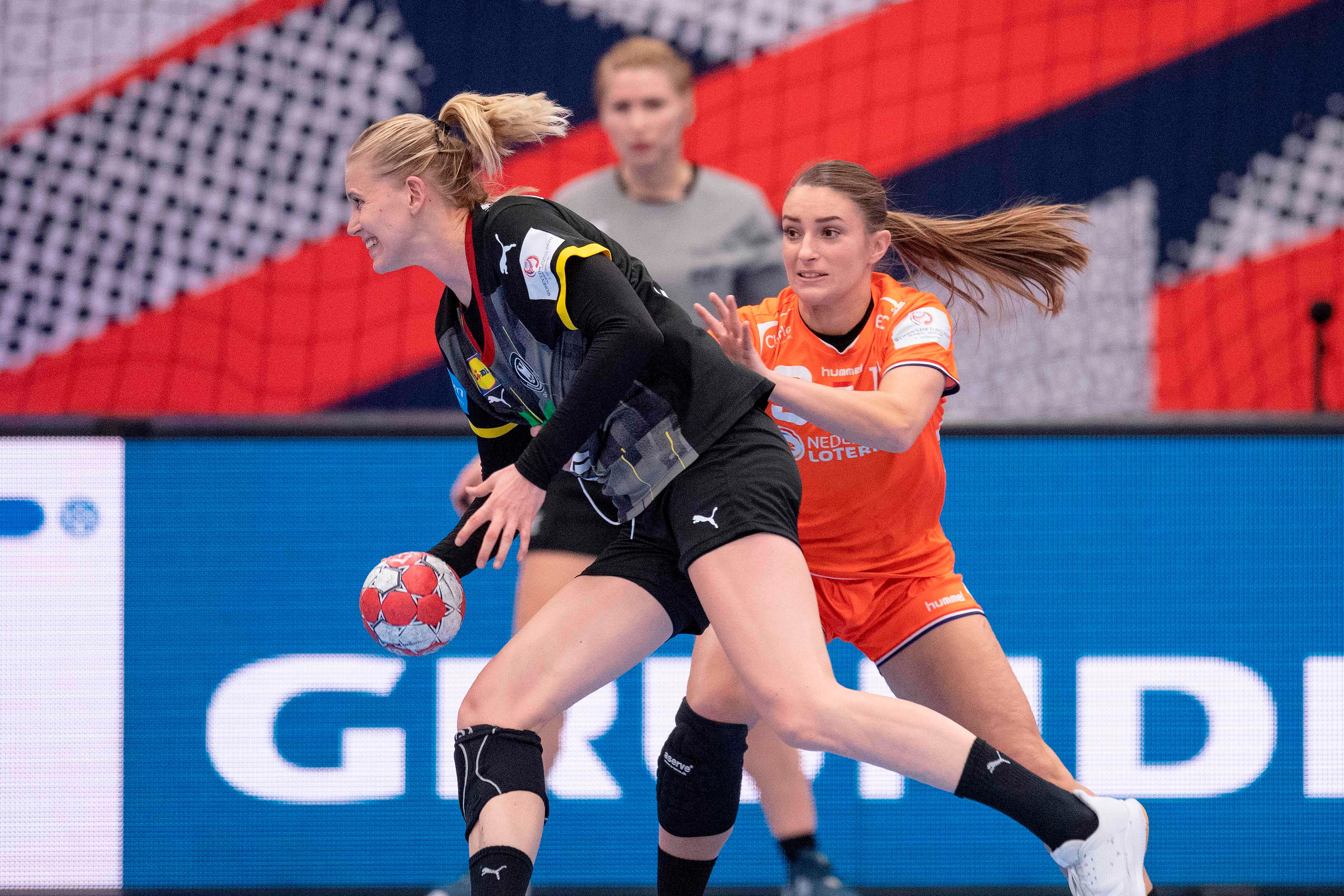 Handball-EM: Deutsche Frauen Verlieren, Aber Haben Noch Halbfinal-Chancen