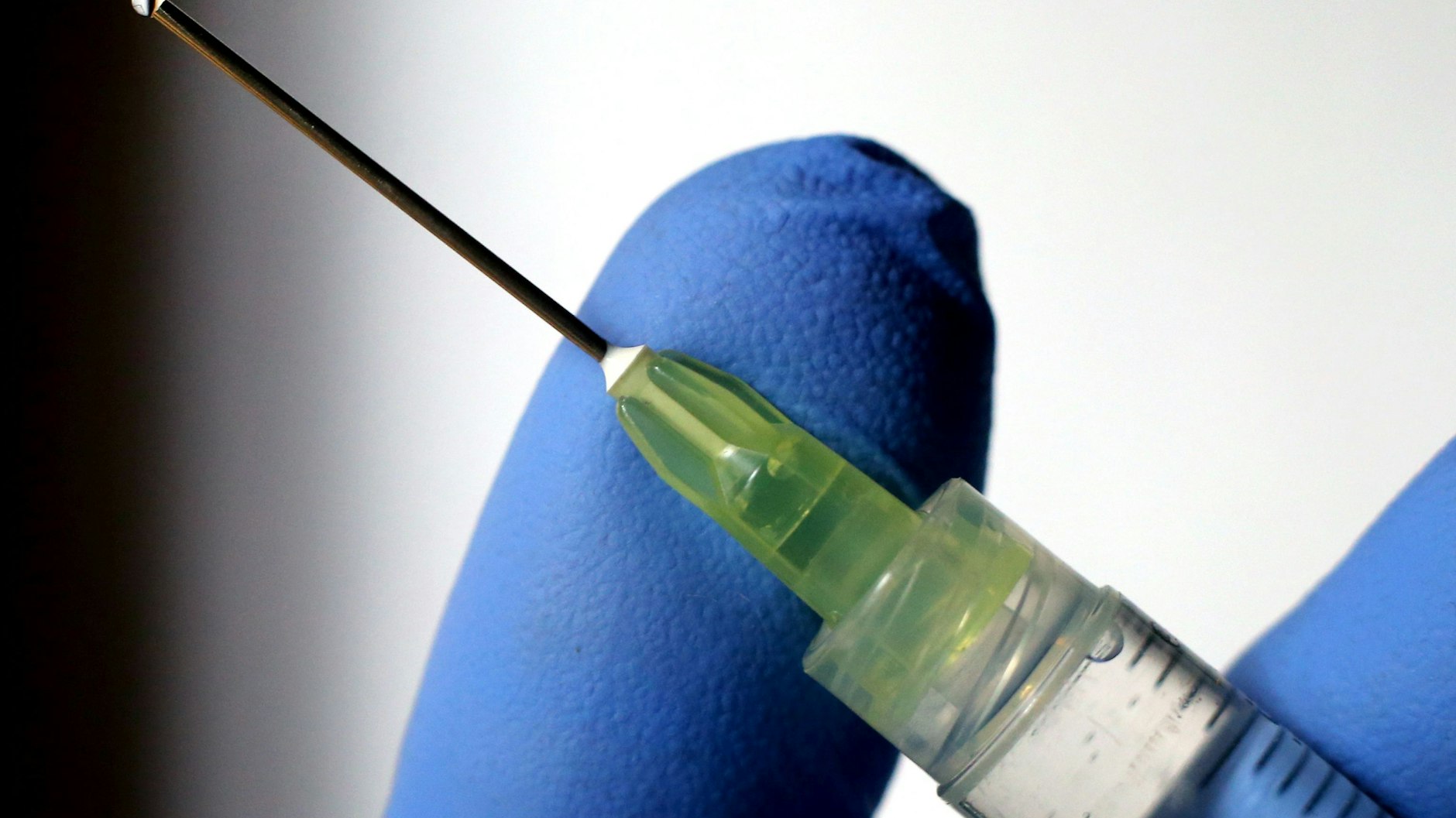 Noch in diesem Monat könnten die ersten Menschen geimpft werden.&nbsp;