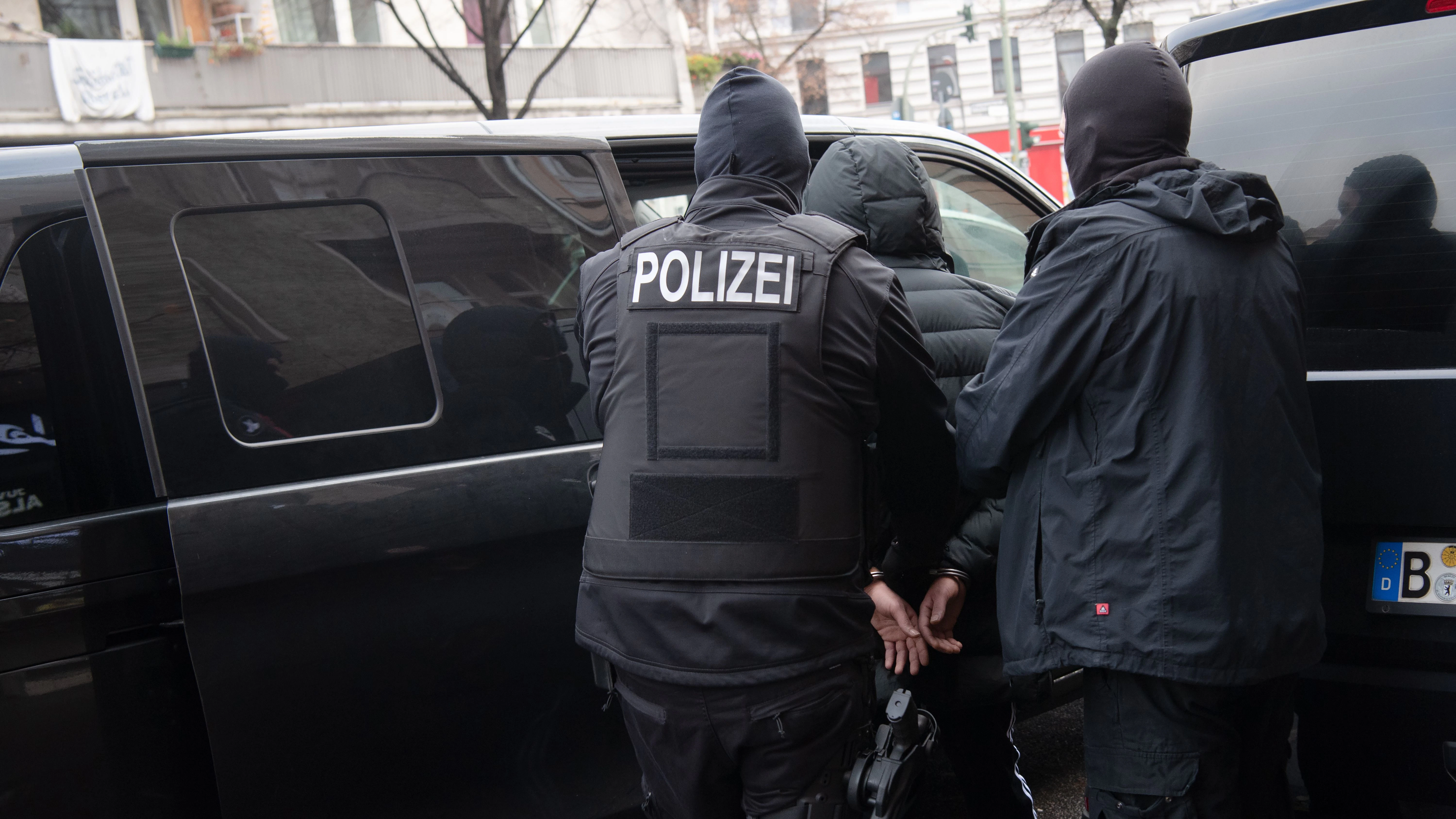 Verhaftungen gab es nicht. Hier wurde ein Mann zur Identitätsfeststellung vorläufig festgenommen.
