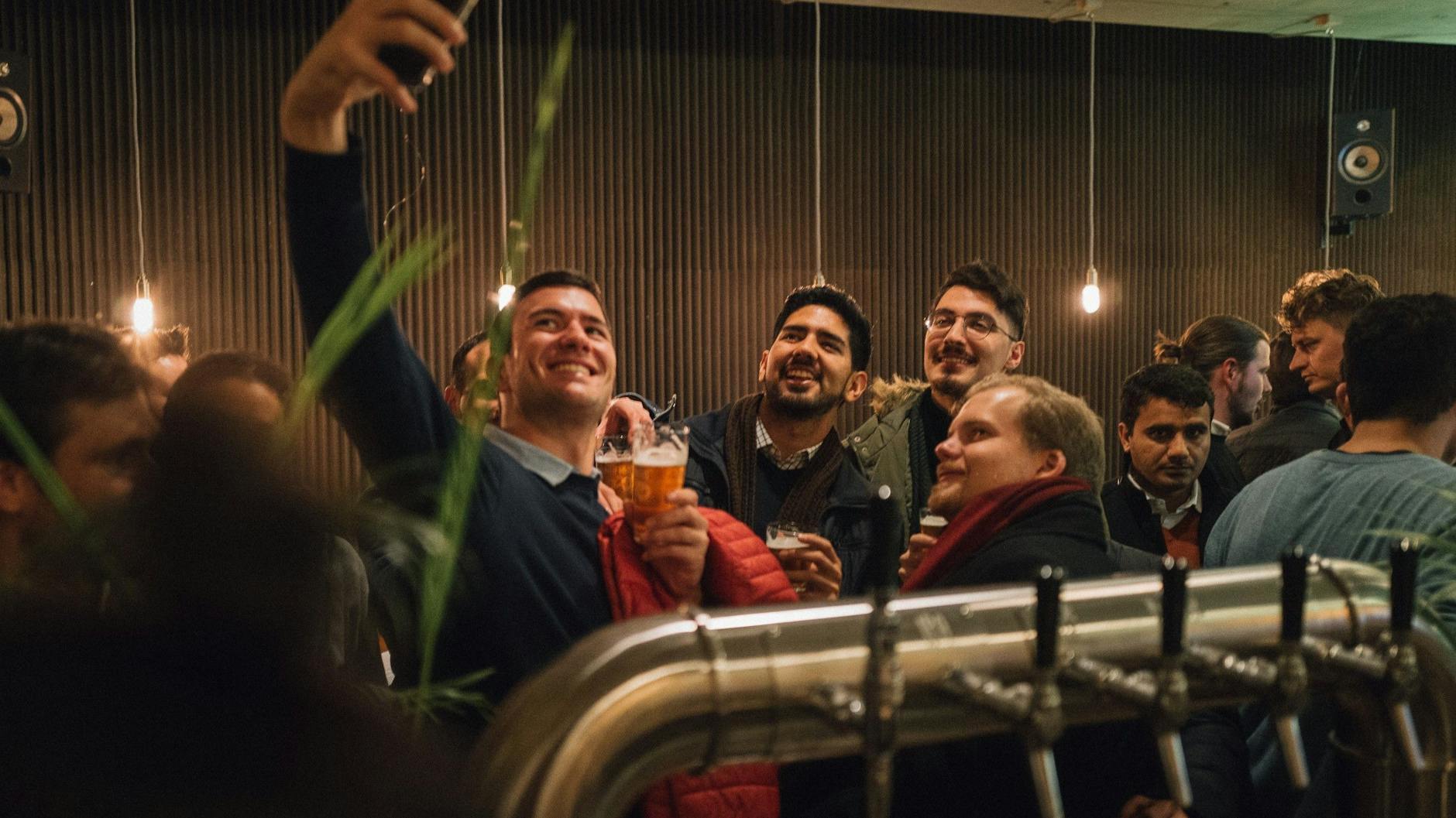 Tech dudes and craft beer at the Silicon Allee cafe. 