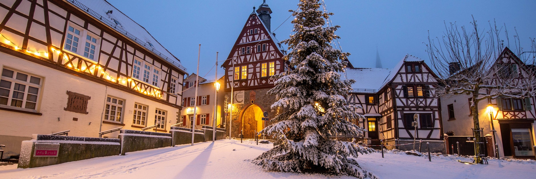 Weiße Weihnacht wird alle Jahre wieder zum Thema von Fragen und Spekulationen.