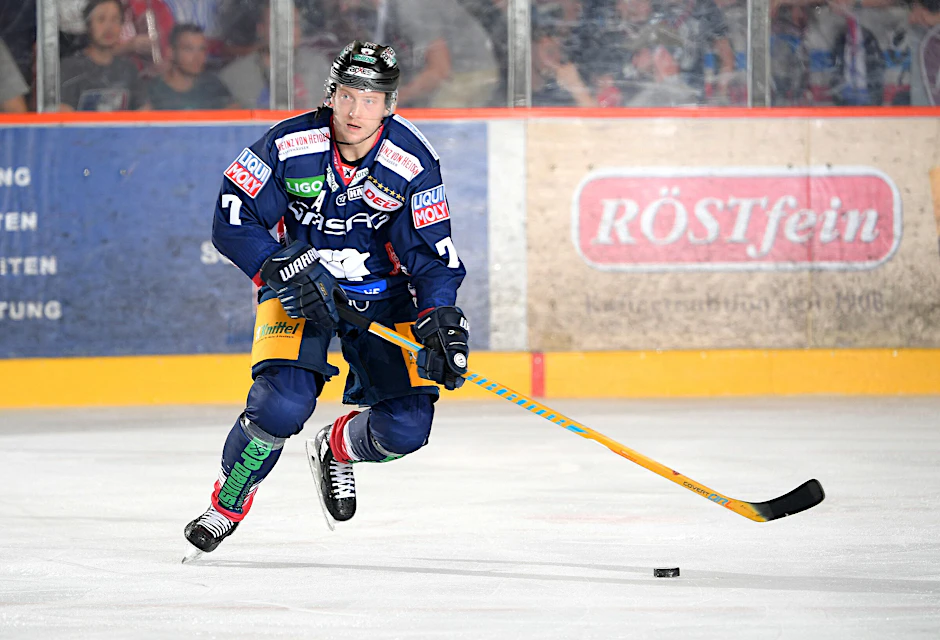 Frank Hördler führt die Eisbären als Kapitän in die neue Saison.