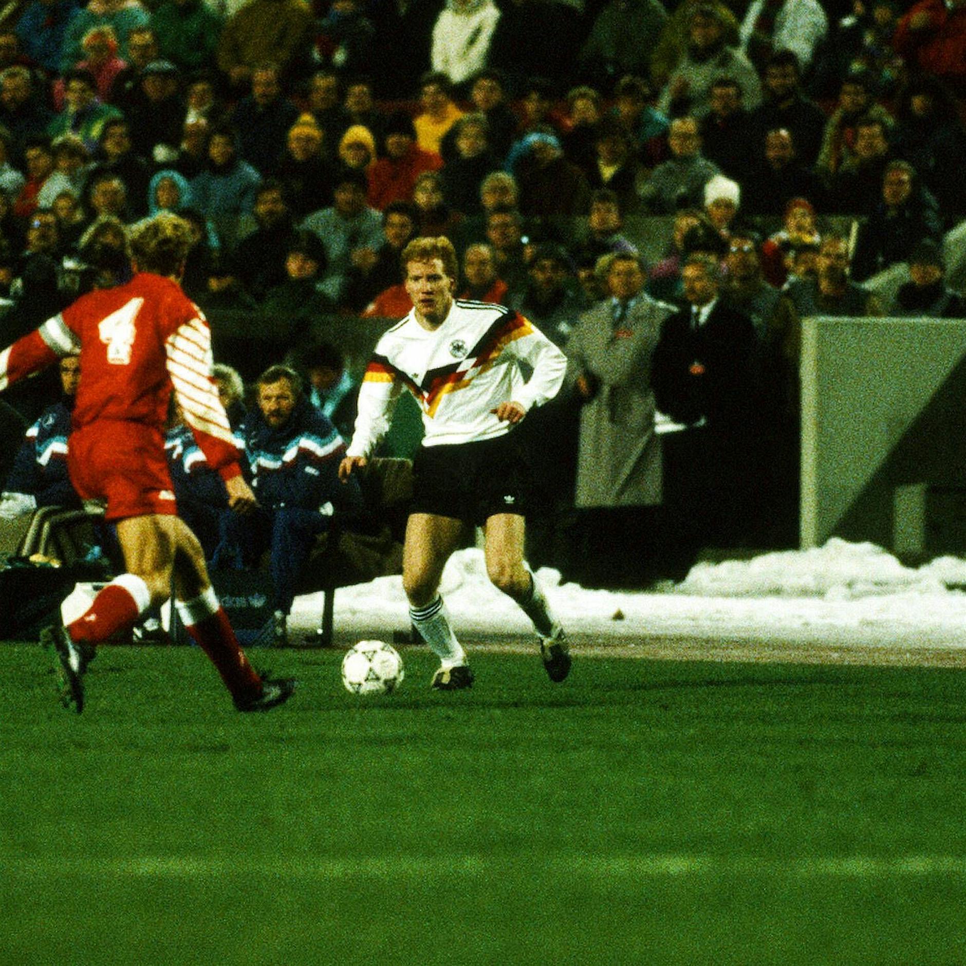 Image - Vor 30 Jahren kickte die erste gesamtdeutsche Nationalelf in Stuttgart