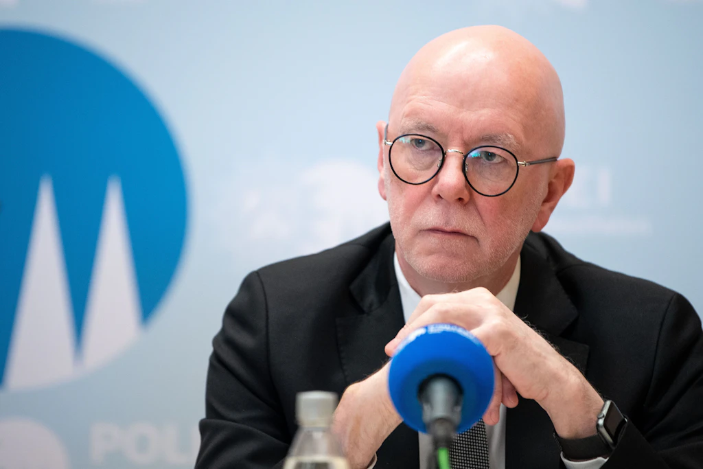 Facebook-Konto gehackt! Kölns Polizeipräsident verschickt unwissentlich Virus an Freunde