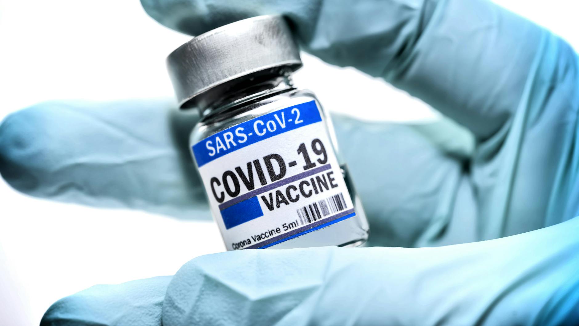 Mehr als die Hälfte der französischen Bürger lehnt die Corona-Impfung ab (Symbolbild).