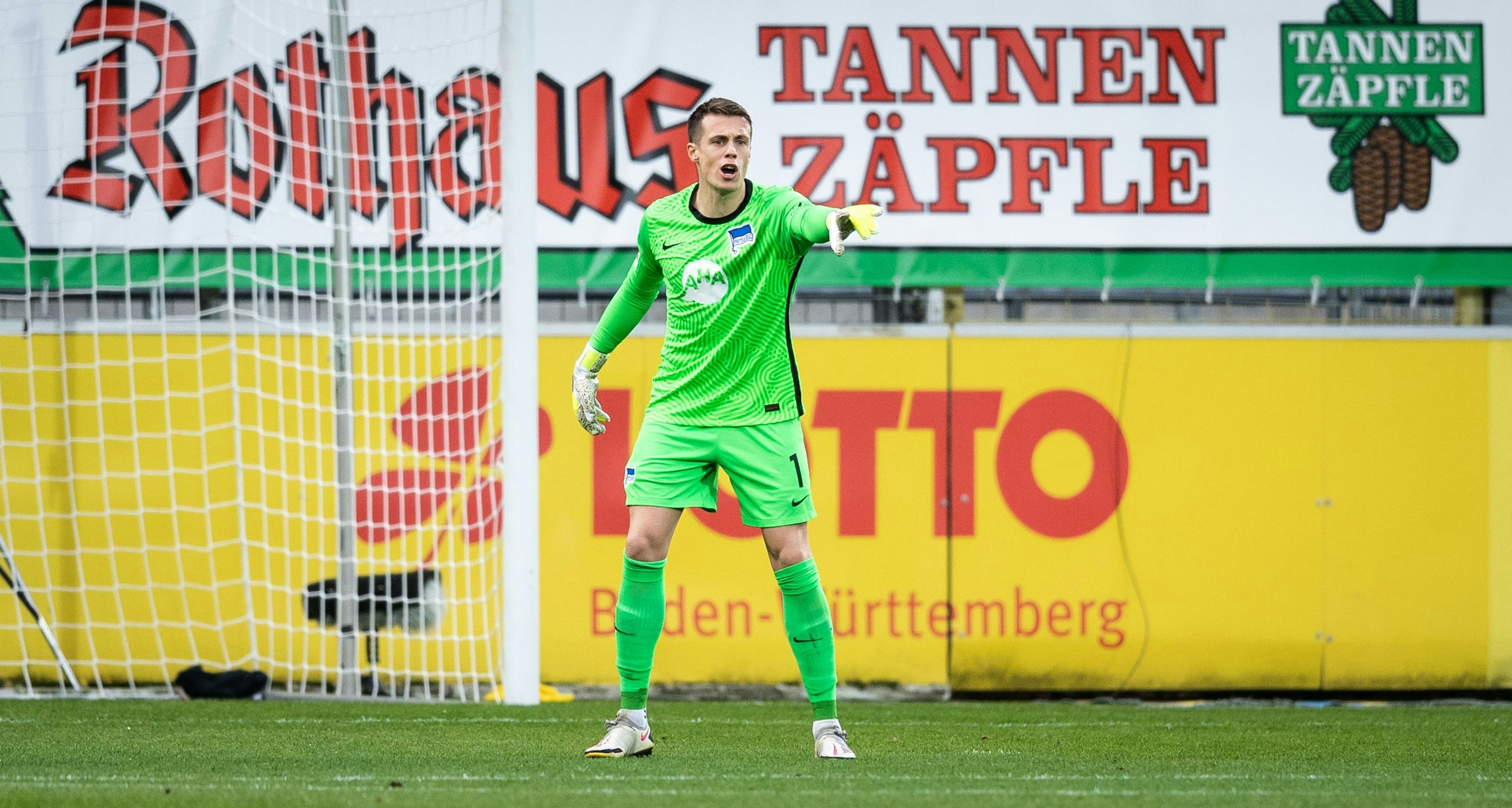 Hertha Bsc Beendet Das Jahr Mit Einer 1 4 Niederlage Beim Sc Freiburg