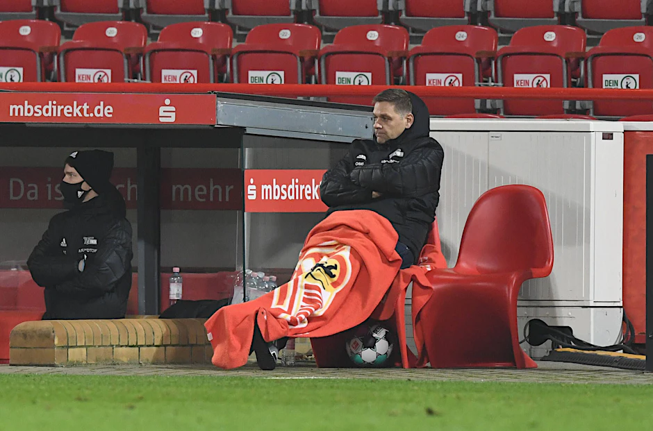 Oliver Ruhnert, Sportchef des 1. FC Union, lässt sich auch nach den tollen Spielen gegen den FC Bayern und Borussia Dortmund nicht aus der Ruhe bringen.