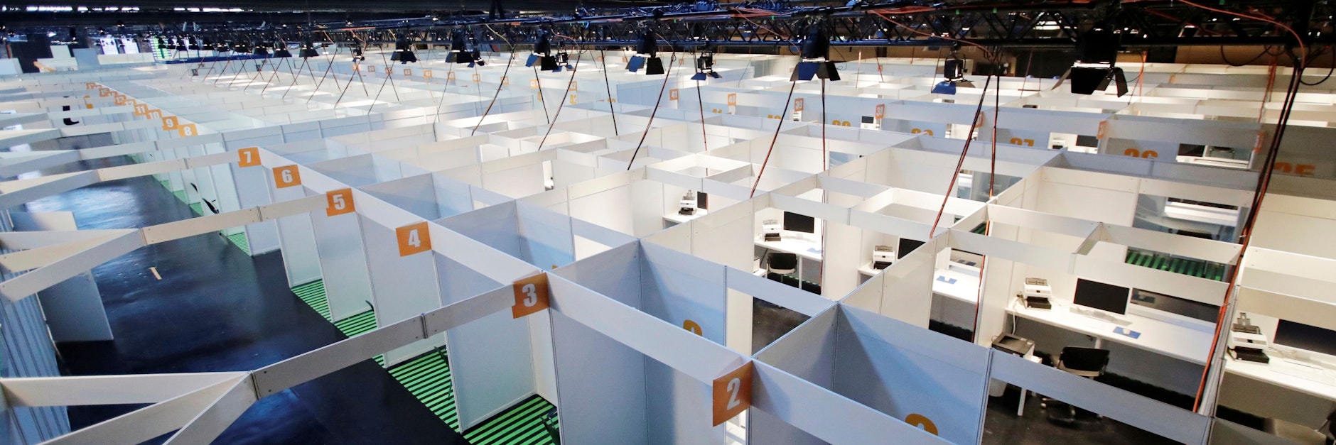 Impf-Abteile in der Arena in Treptow.