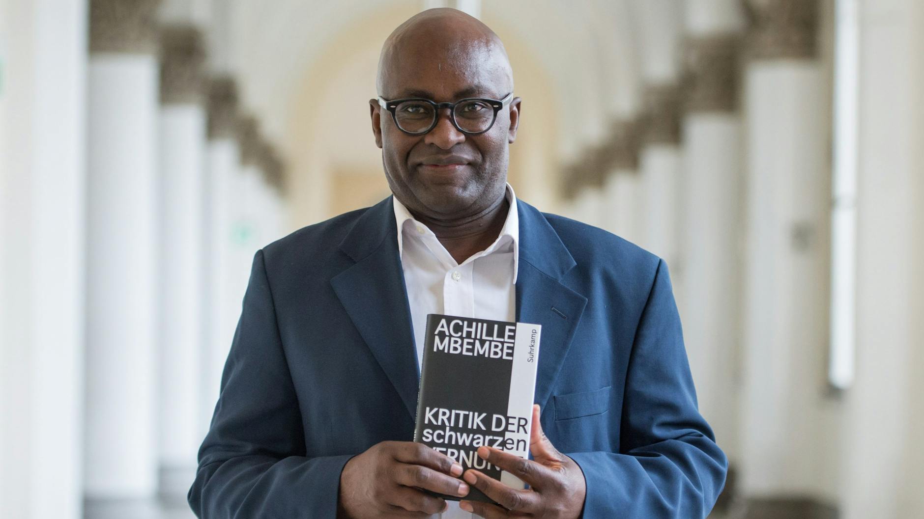Der Schriftsteller Achille Mbembe in der Ludwig-Maximilians-Universität in München