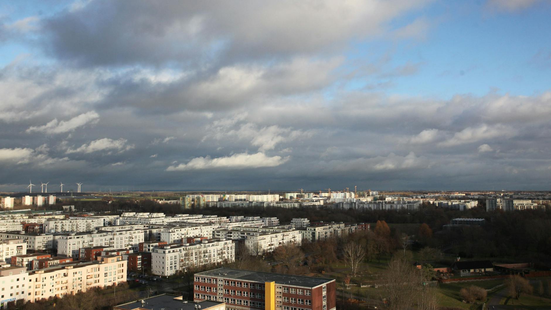 In diesen Häusern ereignete sich am Dienstagmorgen eine Polizeirazzia gegen vermeintliche Islamisten.