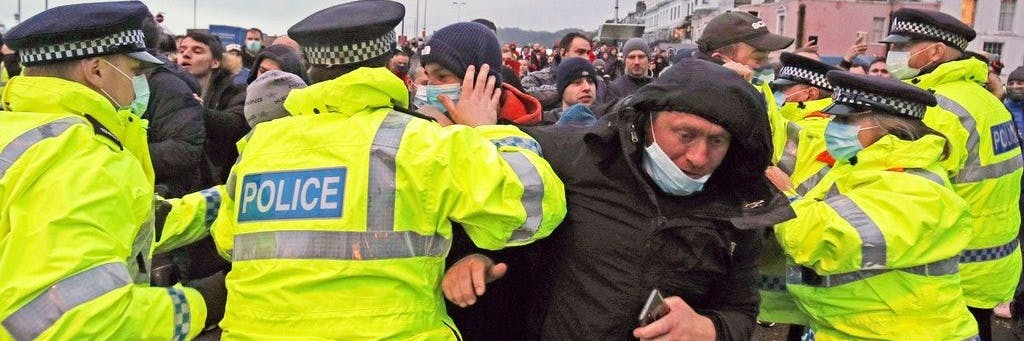 Am Hafen von Dover gab es am Mittwochmorgen eine Auseinandersetzung mit der Polizei.