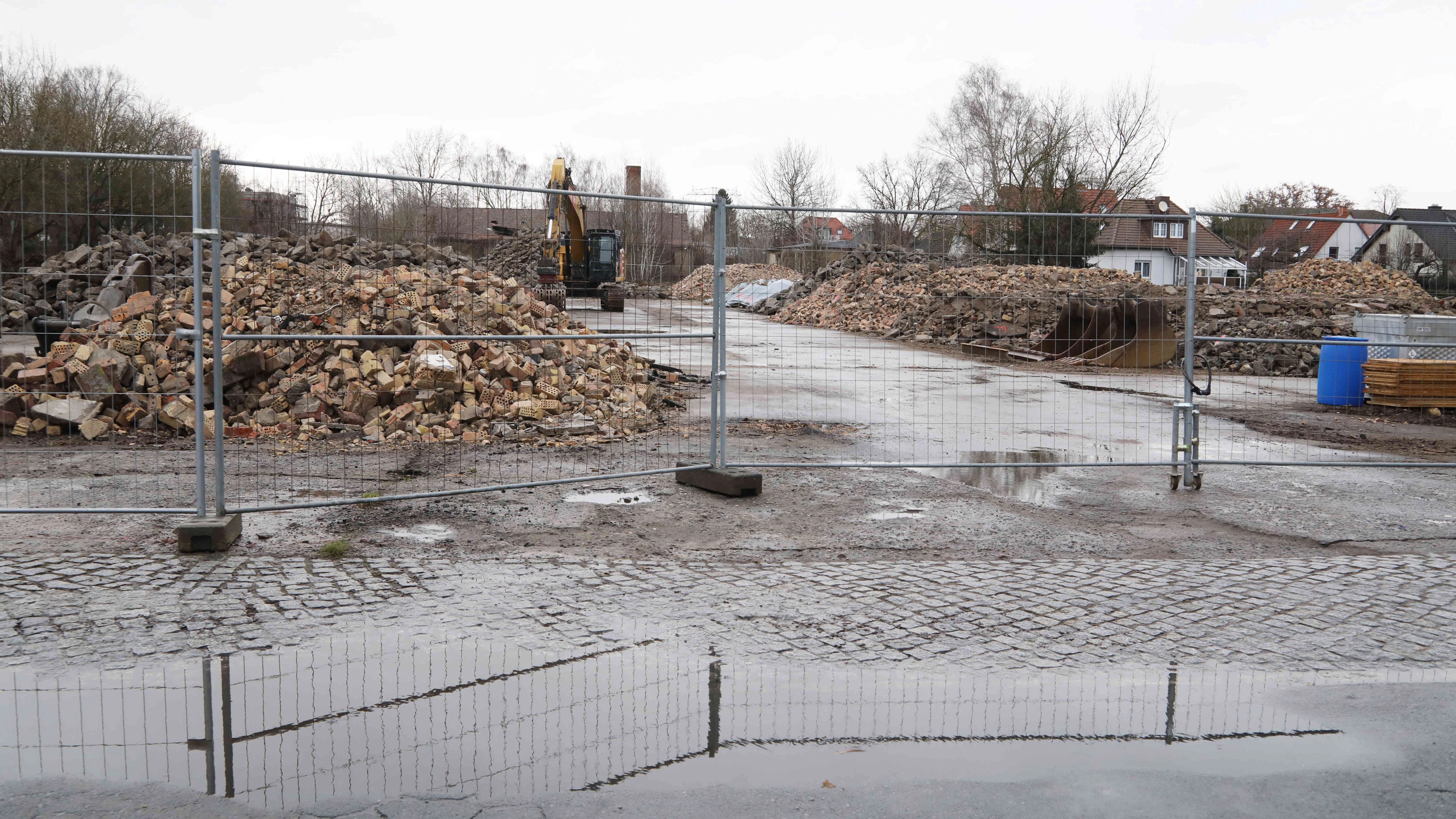 Bauarbeiten an der Rheinpfalzallee.