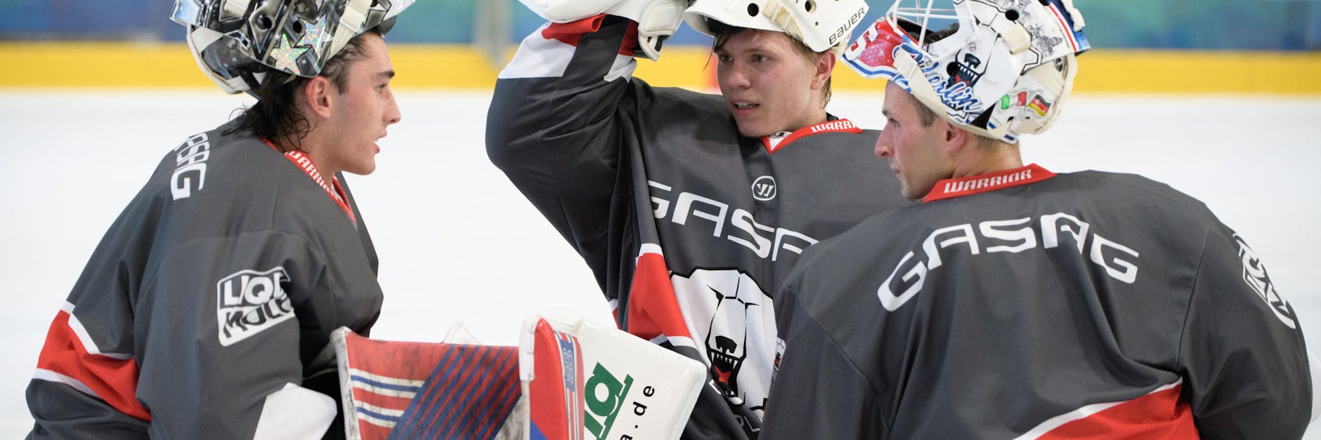 Aus dem Trio ist mittlerweile ein Duo geworden: Jacob Ingham (l.), der zurück nach Nordamerika musste, Tobias Ancicka und Mathias Niederberger.