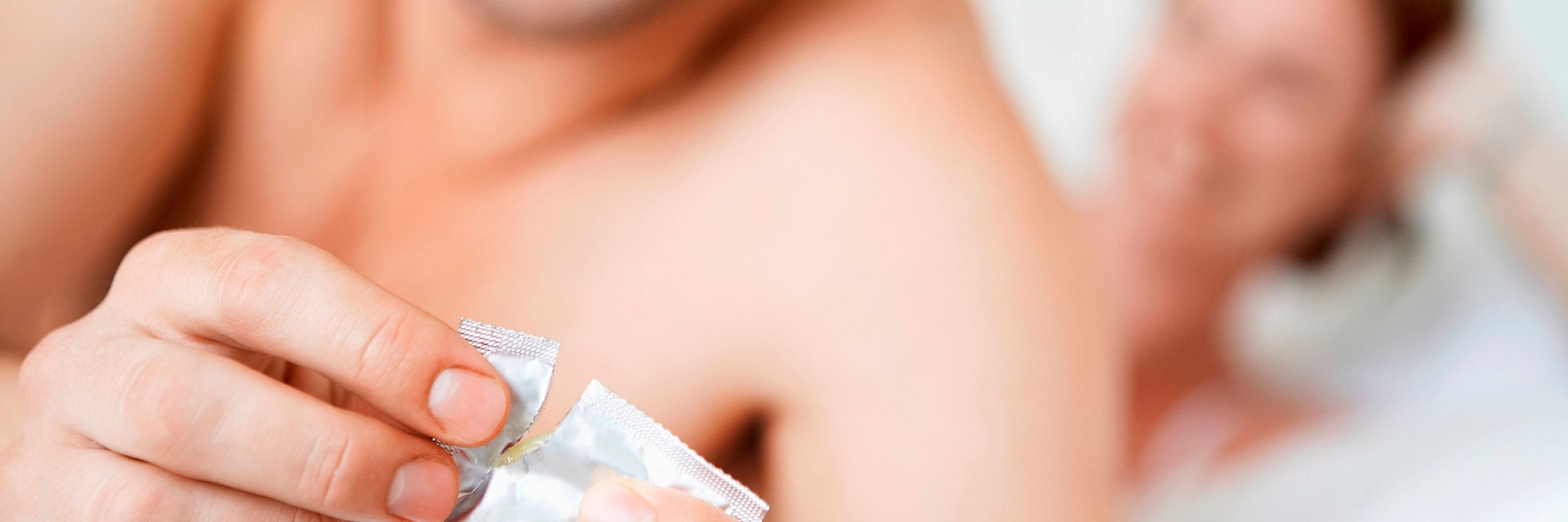 Jugendliche in Deutschland erleben das erste Mal Sex heute später als noch vor zehn Jahren.