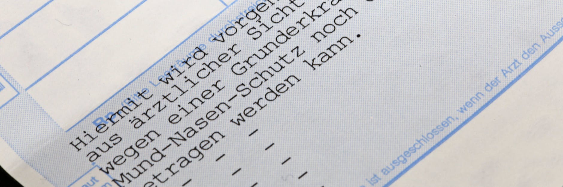 Ärztliches Attest zur Maskenbefreiung (Symbolbild).