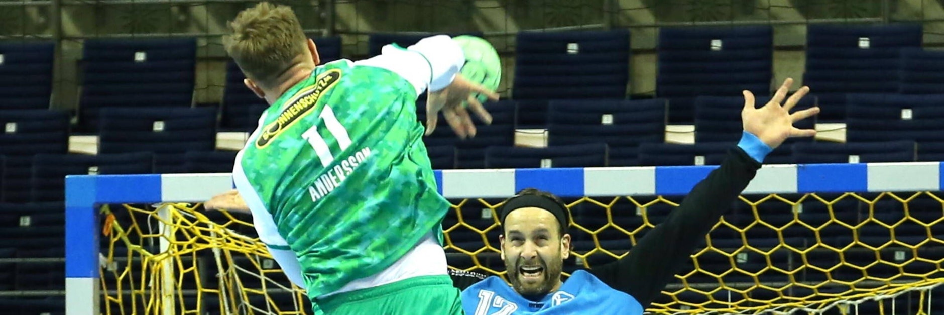 Lass das mal den Lasse machen: Fuchs Andersson überwindet wieder mal Ex-Fuchs Silvio Heinevetter im Tor.&nbsp;