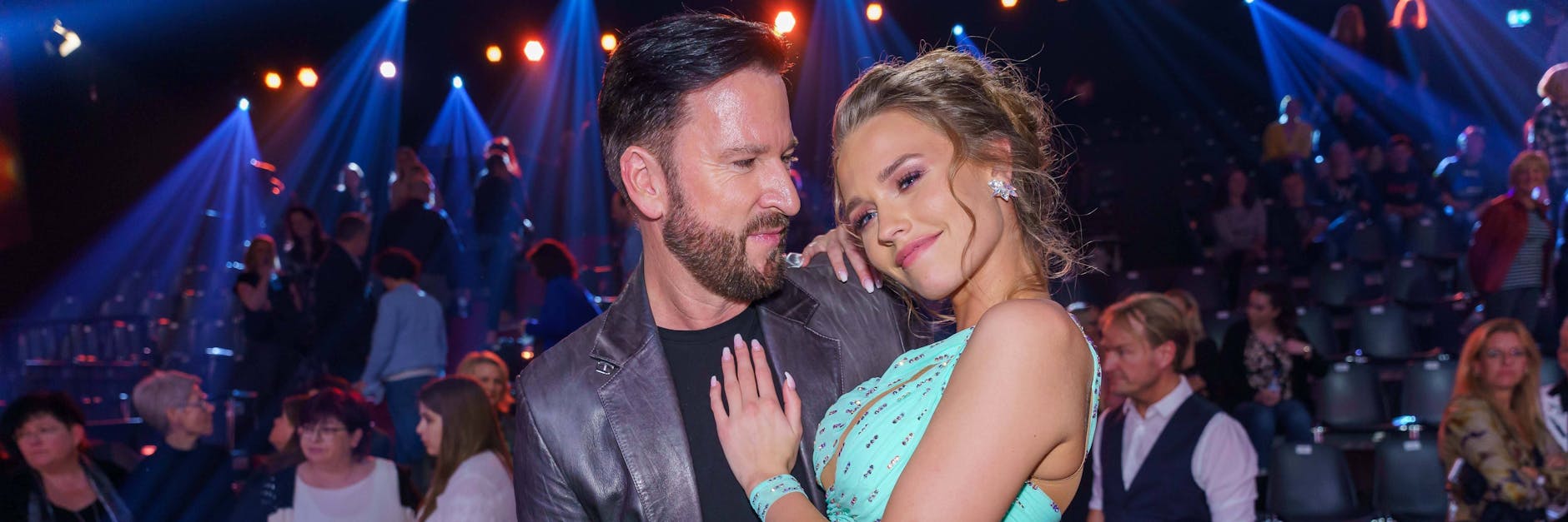 Michael Wendler und seine Laura vor Corona in einer TV-Show