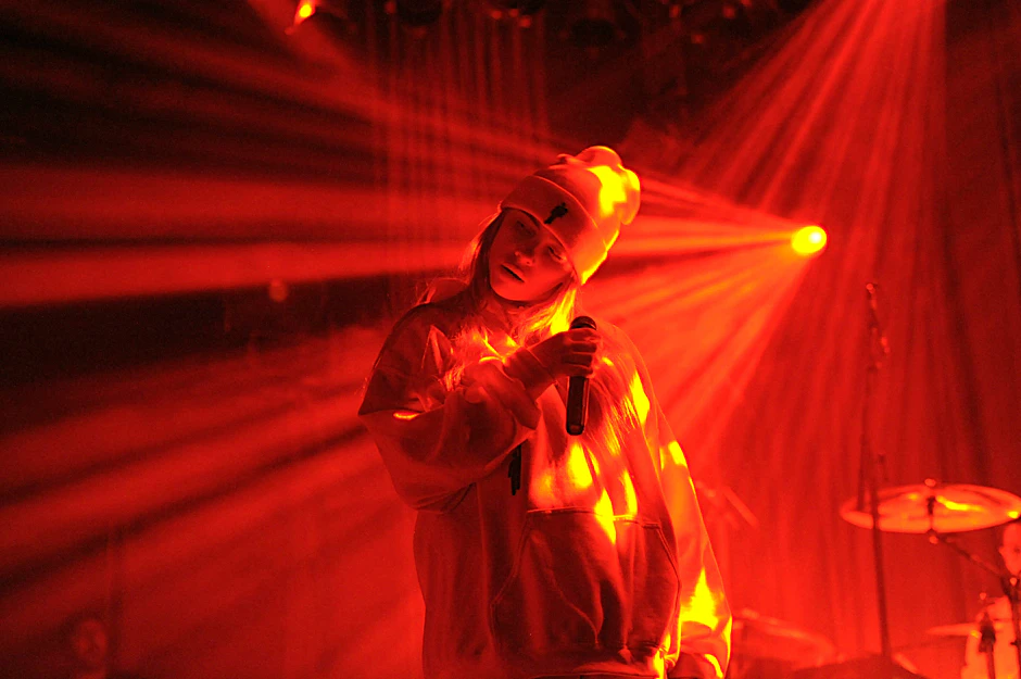 Billie Eilish on stage in Berlin back in the olden days (2018).