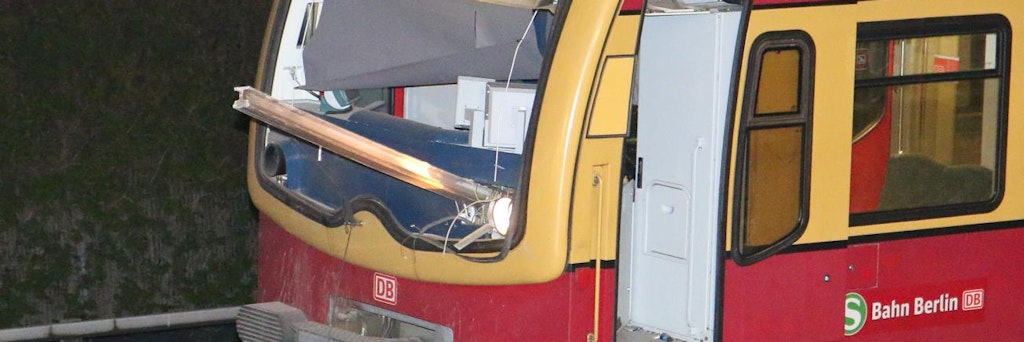 HorrorUnfall in Lichtenberg SBahn entgleist und wird